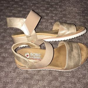 Bobs gold sandals !!